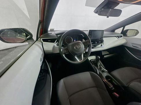 Used 2021 Toyota Corolla SE FWD image 18