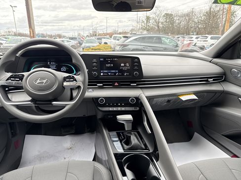 New 2026 Hyundai Elantra Blue image 4