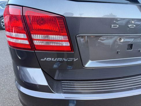 Used 2017 Dodge Journey SE w/ Flexible Seating Group image 34