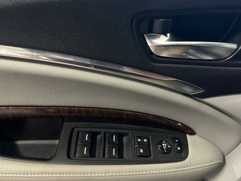Used 2017 Acura MDX FWD image 13