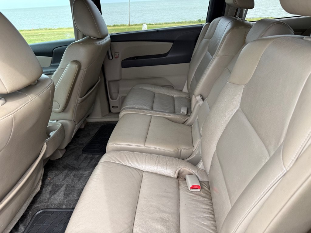 Used 2011 Honda Odyssey EX-L image 18