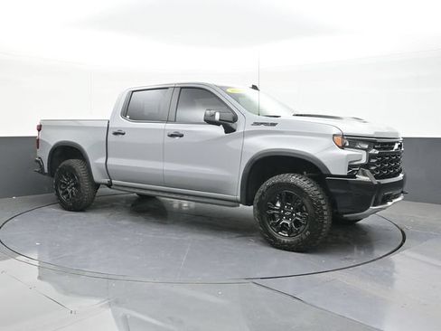 Used 2024 Chevrolet Silverado 1500 ZR2 w/ Technology Package AWD/4WD image 19
