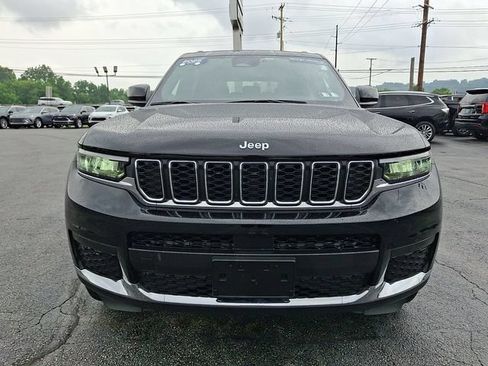 Used 2025 Jeep Grand Cherokee L Laredo w/ Luxury Tech Group I AWD/4WD image 2