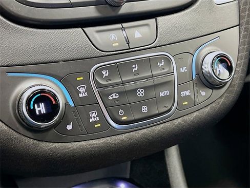 Used 2024 Chevrolet Malibu LT image 11