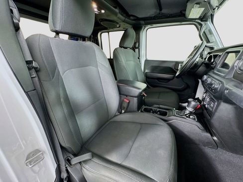 Used 2020 Jeep Gladiator Sport w/ Quick Order Package 24S AWD/4WD image 29