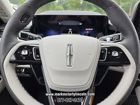 New 2026 Lincoln Aviator 2WD image 20