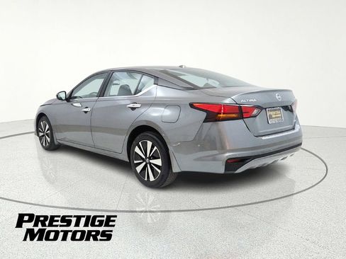 Used 2022 Nissan Altima 2.5 SV AWD/4WD image 6