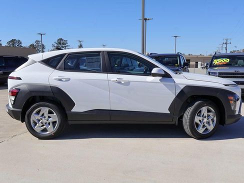 New 2026 Hyundai Kona SE image 24