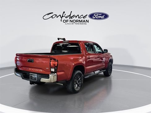 Used 2021 Toyota Tacoma SR5 image 8