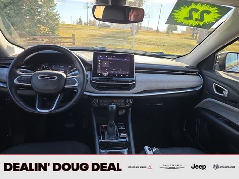 Used 2022 Jeep Compass Latitude w/ Sun and Sound Group image 13