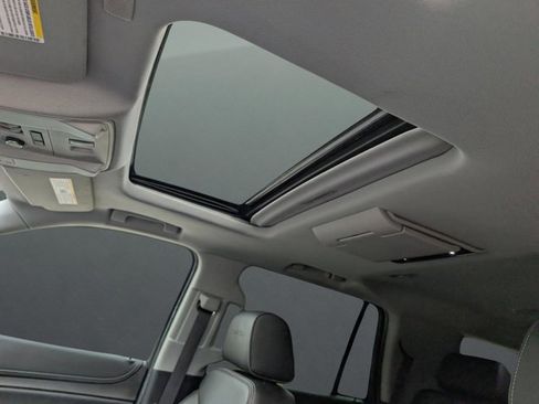 Used 2020 GMC Yukon Denali w/ Open Road Package image 19