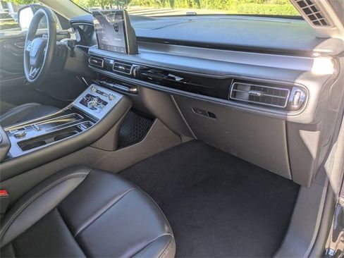 Used 2023 Lincoln Aviator 2WD image 27