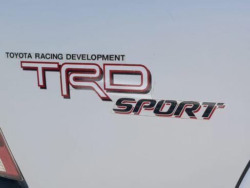 Used 2013 Toyota Tacoma PreRunner image 39