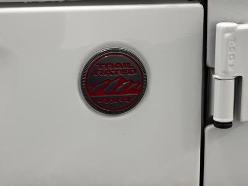 Used 2021 Jeep Wrangler Unlimited Rubicon AWD/4WD image 40