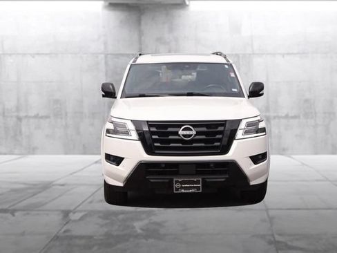 Certified 2023 Nissan Armada SL w/ Midnight Edition Package AWD/4WD image 4
