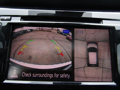 Used 2020 Nissan Rogue Sport SL w/ Premium Package image 18