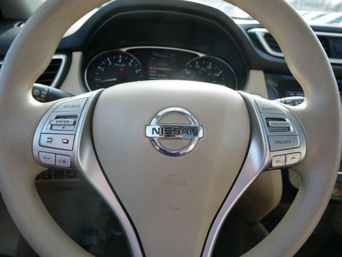 Used 2014 Nissan Rogue SV w/ SV Premium Package image 25