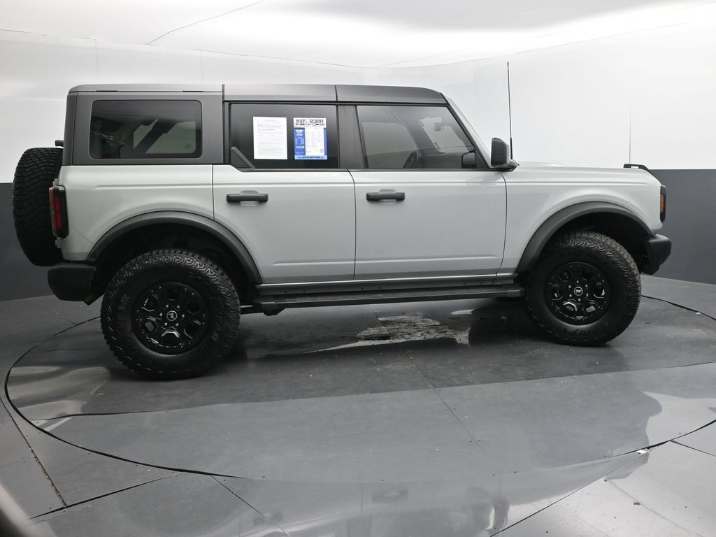 Used 2022 Ford Bronco Wildtrak AWD/4WD image 33