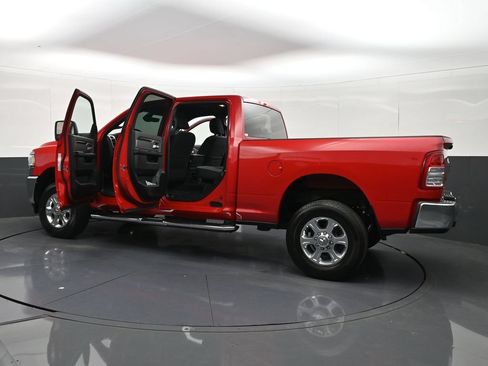Used 2023 RAM 2500 Big Horn w/ Level 1 Equipment Group AWD/4WD image 43