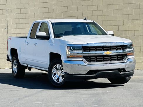 Used 2018 Chevrolet Silverado 1500 LT AWD/4WD image 1