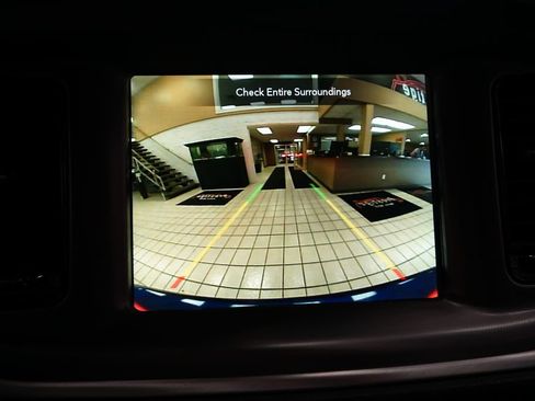 Used 2019 Dodge Charger SXT w/ Blacktop Package AWD/4WD image 8
