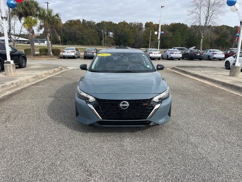 Used 2024 Nissan Sentra SR w/ SR Premium Package image 2