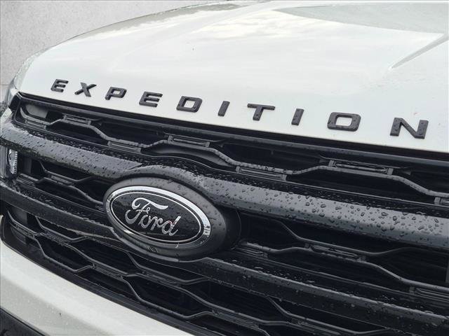 Used 2024 Ford Expedition Max Limited RWD image 13