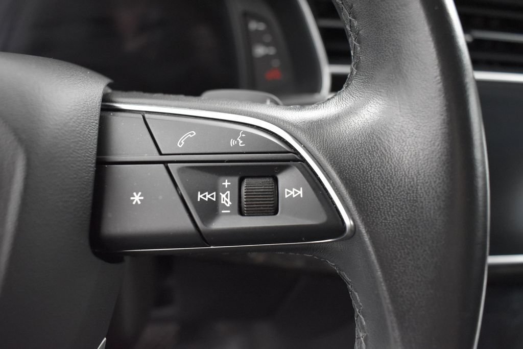 Used 2023 Audi Q7 3.0T Premium Plus AWD/4WD image 7