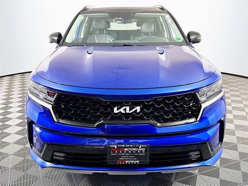 Used 2022 Kia Sorento SX image 2