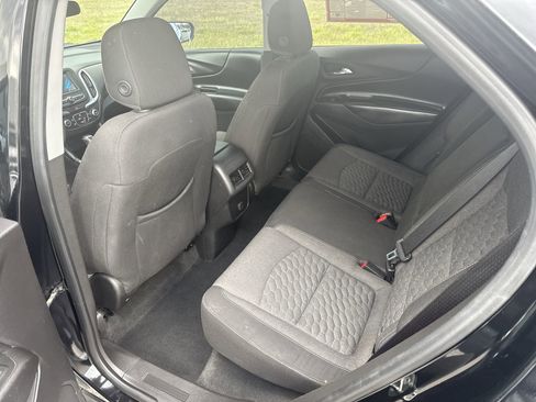 Used 2018 Chevrolet Equinox LT image 22