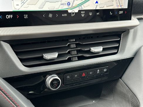 New 2026 Ford Explorer ST-Line w/ ST-Line Street Pack image 24