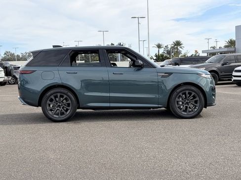 New 2026 Land Rover Range Rover Sport Dynamic SE image 17