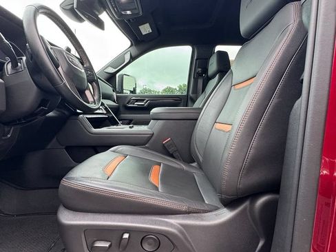 Used 2025 GMC Sierra 2500 AT4 AWD/4WD image 25