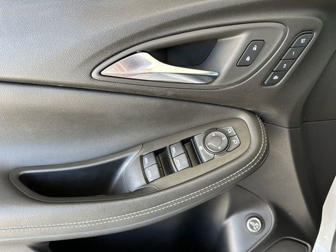 Certified 2023 Buick Encore GX Essence w/ Experience Buick Package image 14