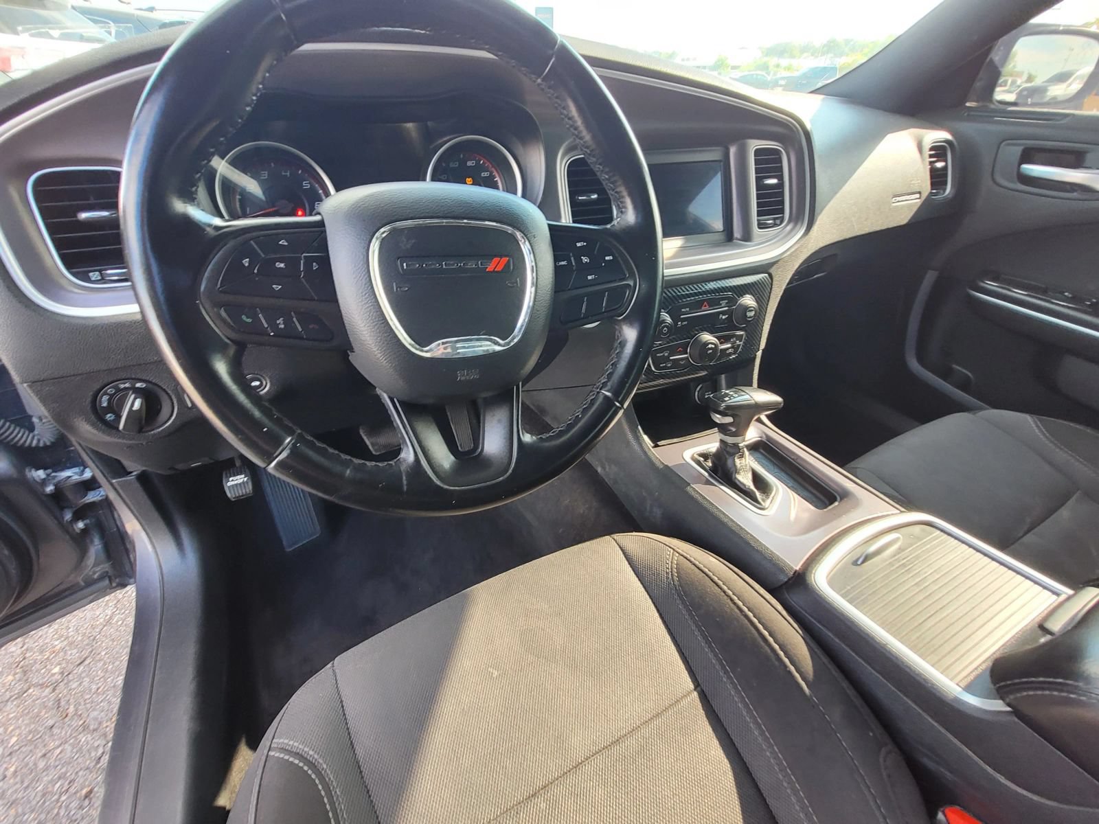 Used 2022 Dodge Charger SXT RWD image 19