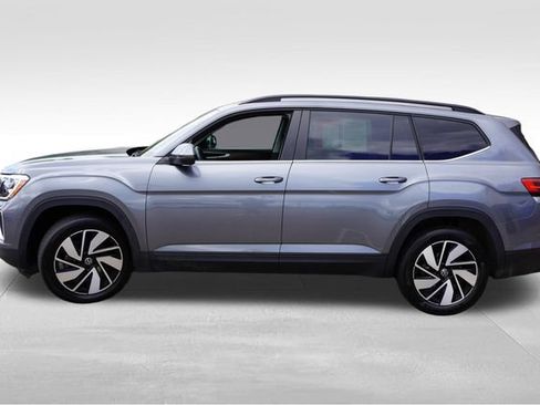Used 2024 Volkswagen Atlas SE AWD/4WD image 9