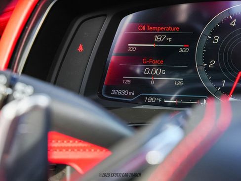 Used 2023 Chevrolet Corvette Stingray Premium Conv w/ Z51 Performance Package image 41