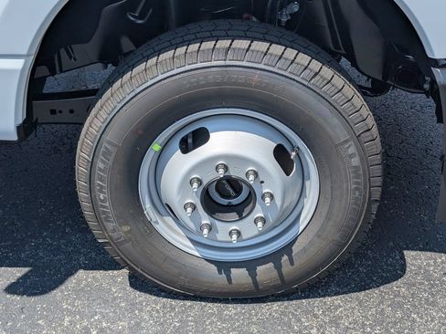 New 2026 Ford F350 XL AWD/4WD image 18
