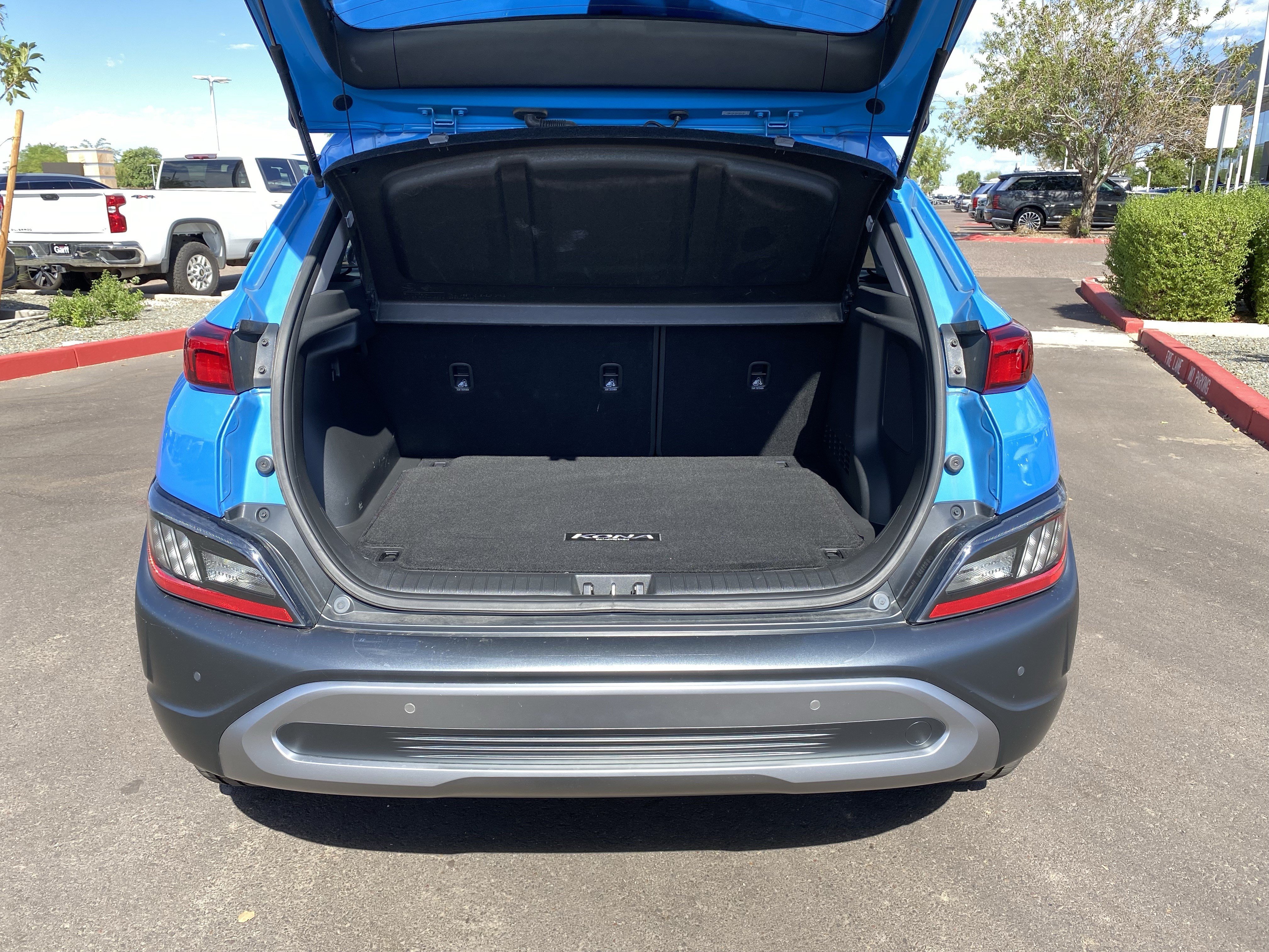Certified 2022 Hyundai Kona Limited FWD image 14