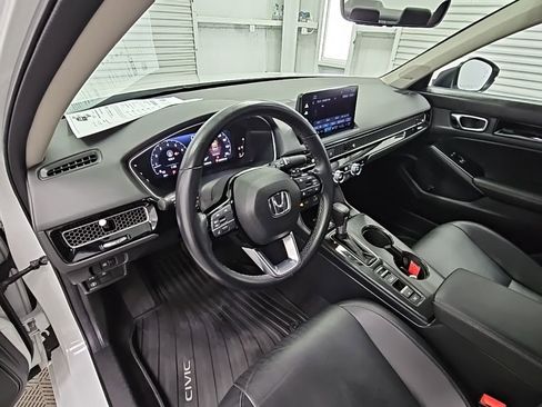 Used 2024 Honda Civic Touring image 12