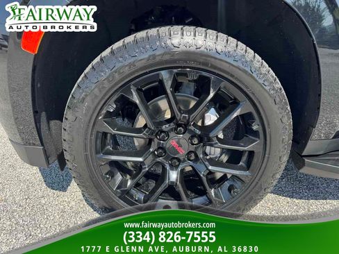Used 2022 GMC Yukon XL SLT w/ SLT Premium Package AWD/4WD image 34