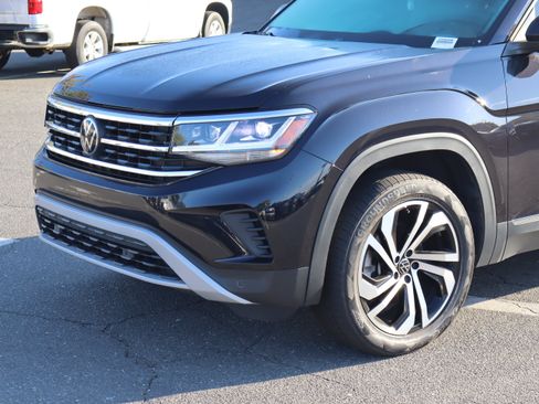 Used 2023 Volkswagen Atlas SEL AWD/4WD image 6