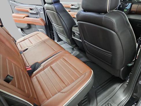 Used 2023 GMC Sierra 1500 Denali Ultimate image 14