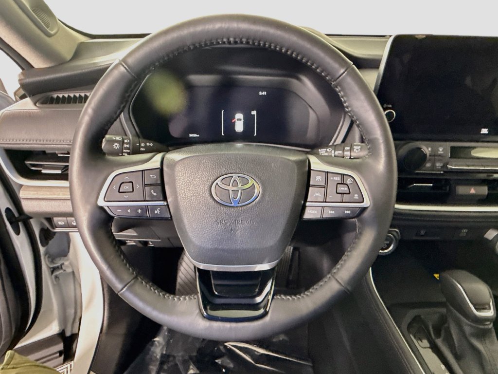 Certified 2024 Toyota Grand Highlander AWD Hybrid image 21