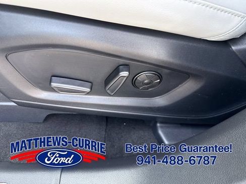New 2026 Ford Explorer Platinum w/ LUX Leather Package AWD/4WD image 10