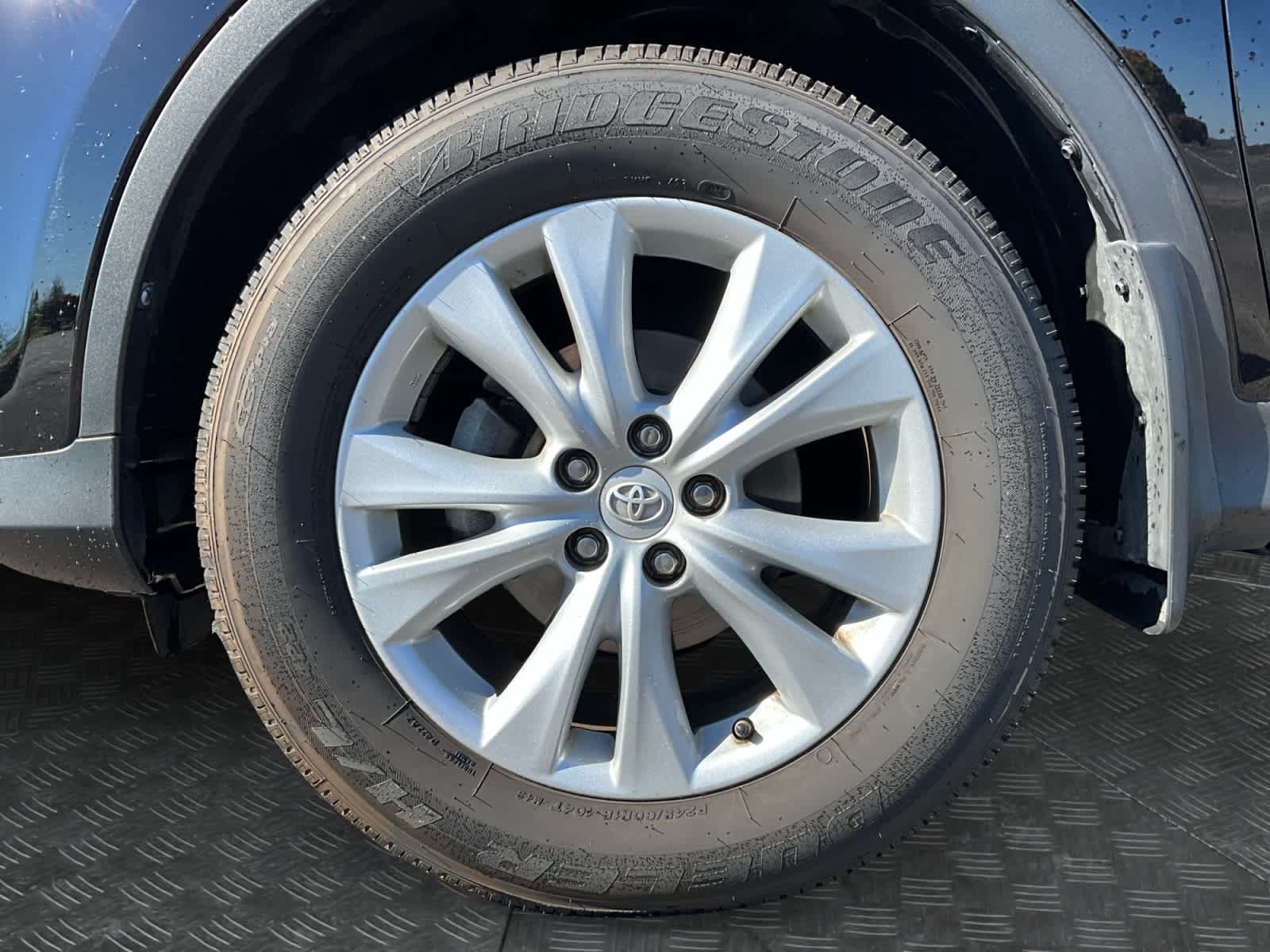 Used 2015 Toyota RAV4 Limited AWD/4WD image 14