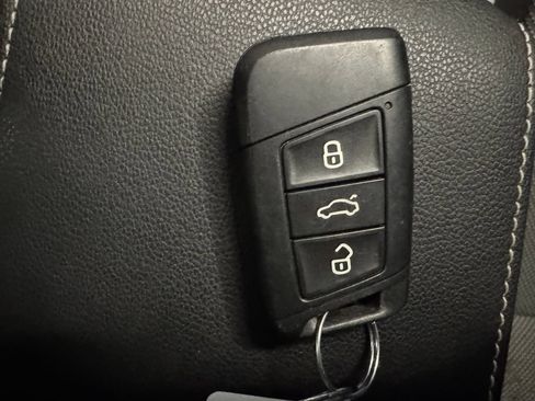 Used 2023 Volkswagen Taos S FWD image 17