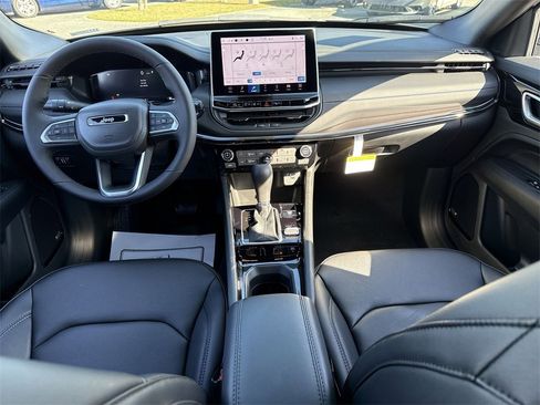 New 2026 Jeep Compass Limited w/ Sun, Sound & Navigation Group image 27