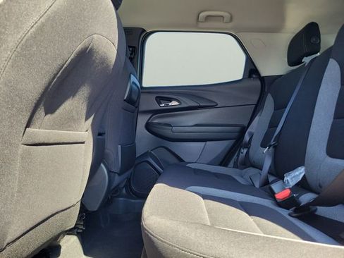 New 2026 Chevrolet TrailBlazer LT w/ Midnight Edition FWD image 10