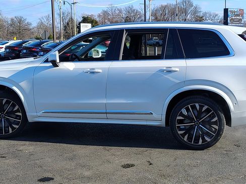 New 2026 Volvo XC90 B6 Plus image 5
